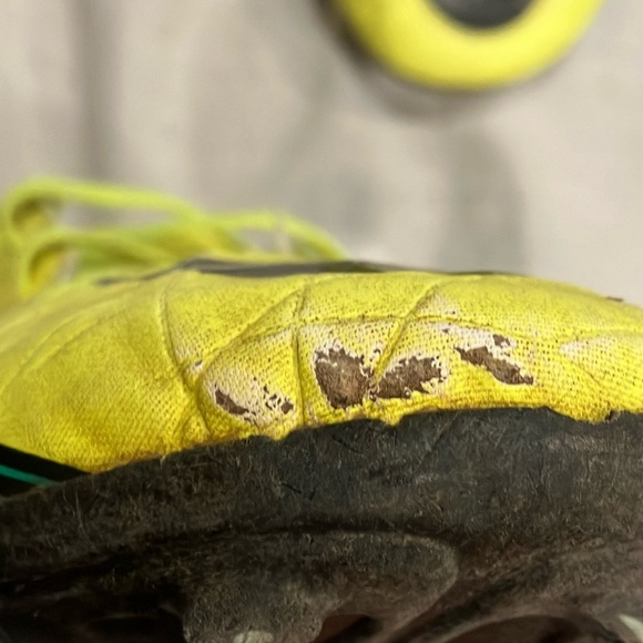 Nike youth size 5 hypervenom  Athletic Shoes - Picture 5 of 11